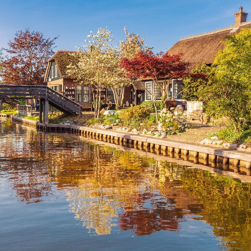 Shopping in Giethoorn