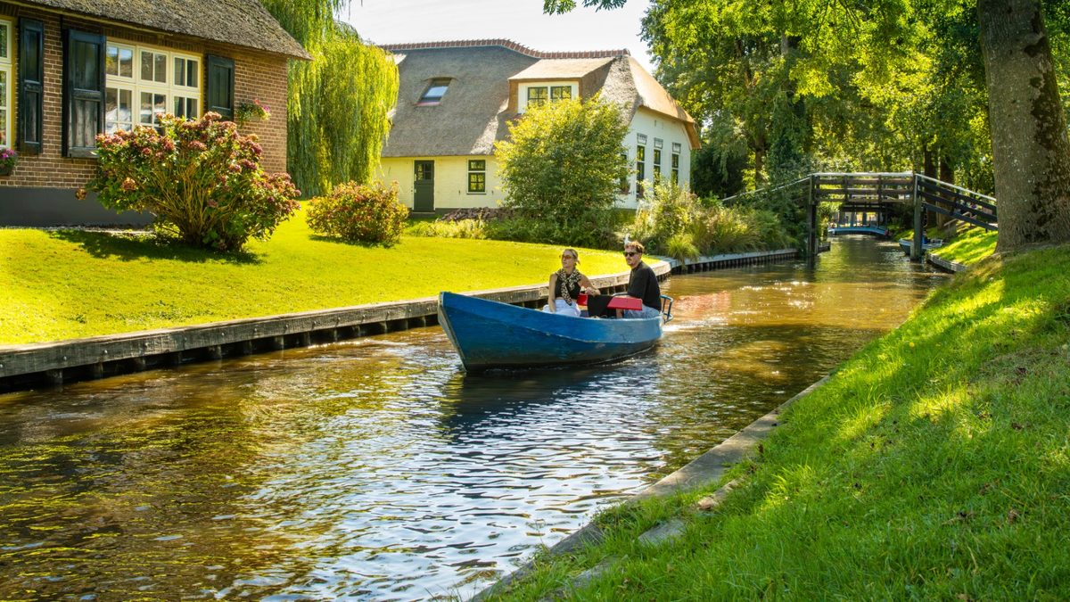Wie buche ich eine touristische Aktivität in Giethoorn? (Boot, Hotel und last minute)