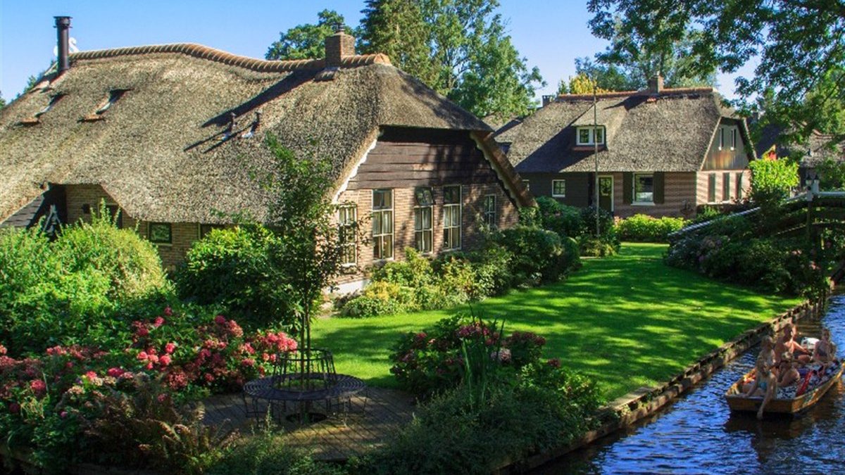 What do you need to know about Giethoorn? Information in one place
