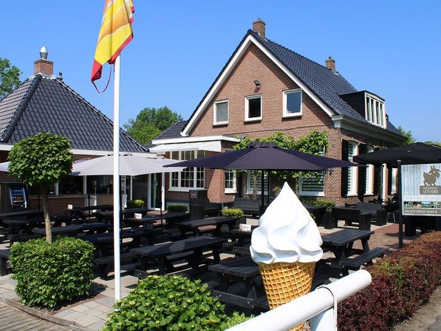 Imbiss und Restaurant Geythorn mit Terrasse in Giethoorn