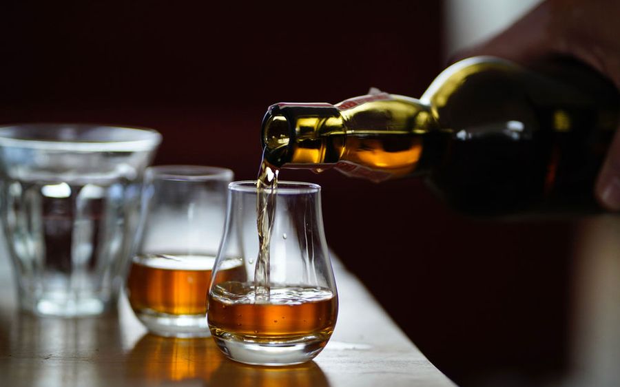 Whisky-Verkostung: eine Reise durch Schottland