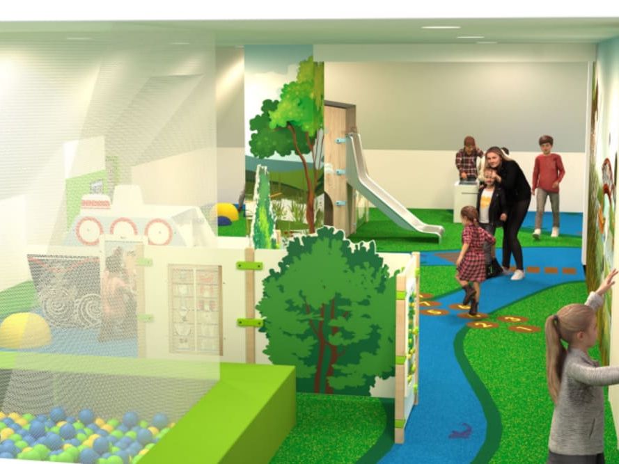 Kinder spielen auf dem Indoor-Spielboden mit Bällebad im Vakantiepark Giethoorn