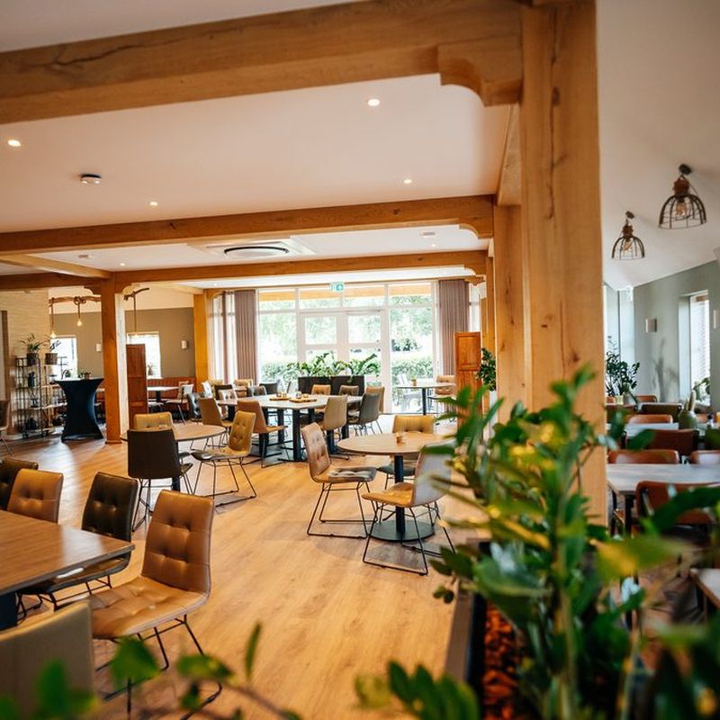 Eating and drinking in Giethoorn