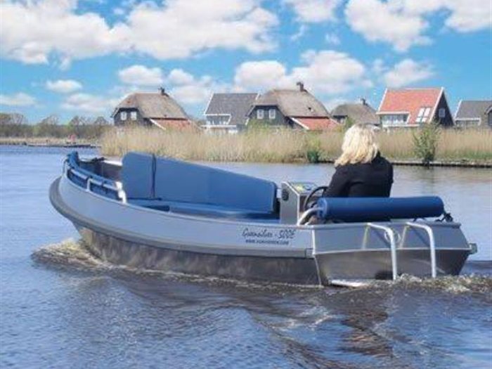 Sloep mit Skipper